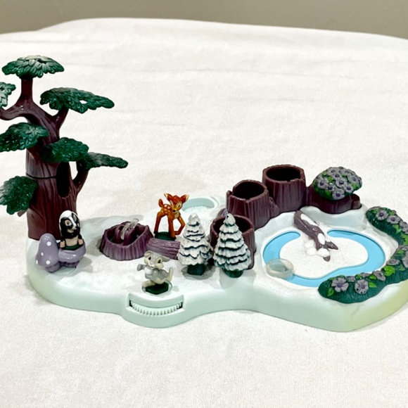 Vintage Polly Pocket 1998 Disney Bambi Play Set with ALL FIGURES Bluebird Toys - Picture 3 of 10